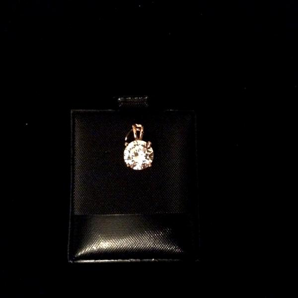 9083 <b><br />CRYSTAL SOLITARE</b>