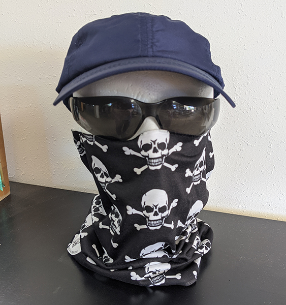 Gaiter Skull 18 inch